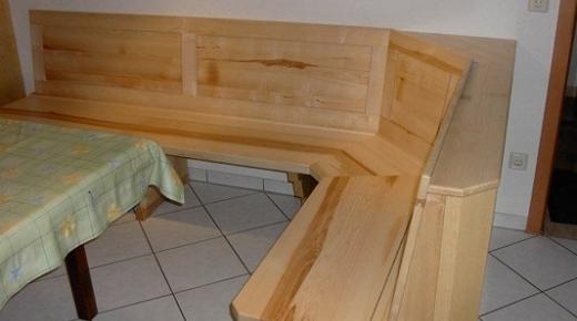 Eckbank aus Holz